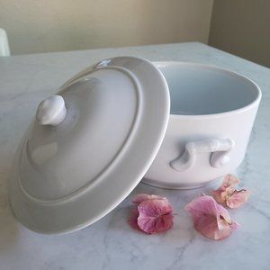 French Porcelain Casserole: 7 1/4" diam., 8 3/4" with handles, 4" high w-out lid